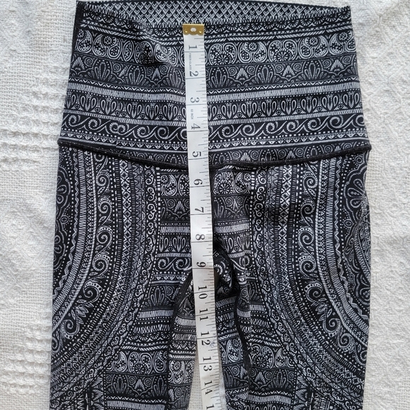 Lululemon Wunder Under Hi-Rise Tight (Nulux 28") - Picture 9 of 11